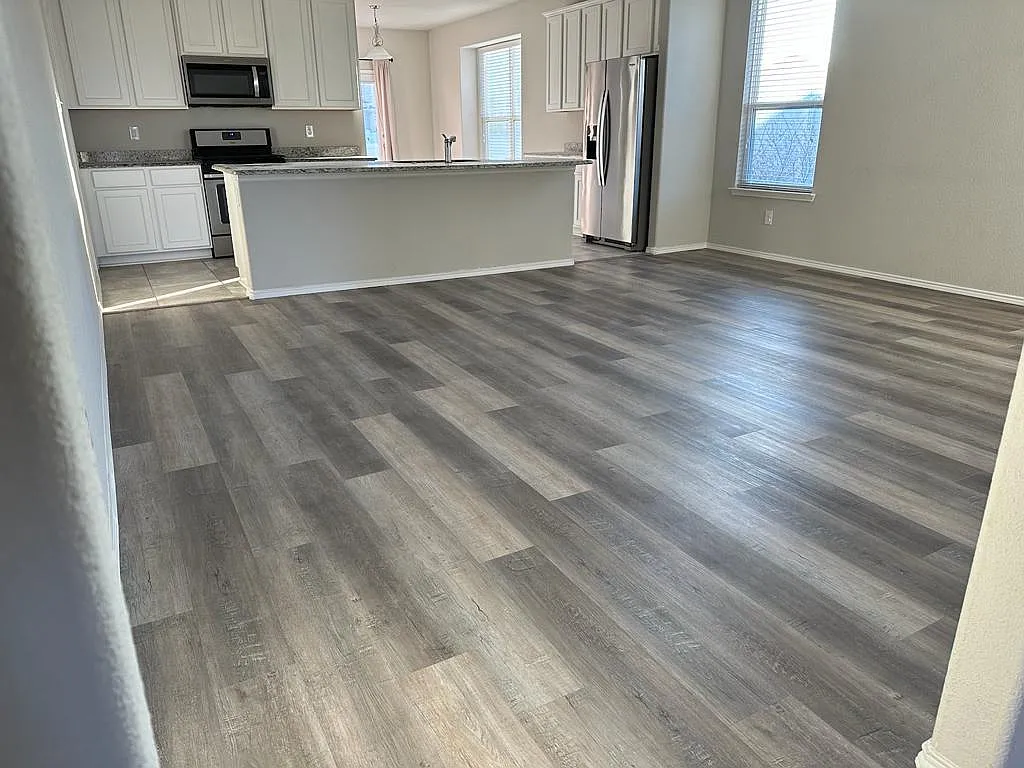 3 bed, 1660 sqft, $2,200 — Photo 4