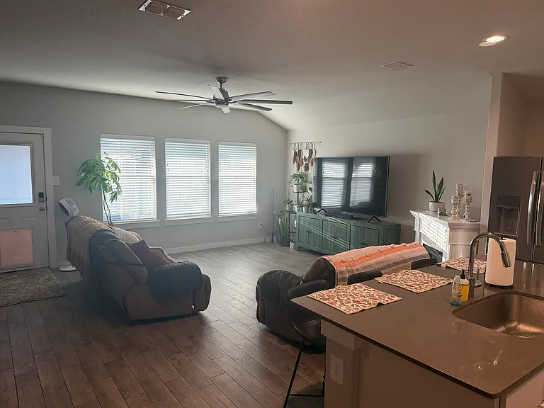 9328 Herringbone Dr — Photo 2
