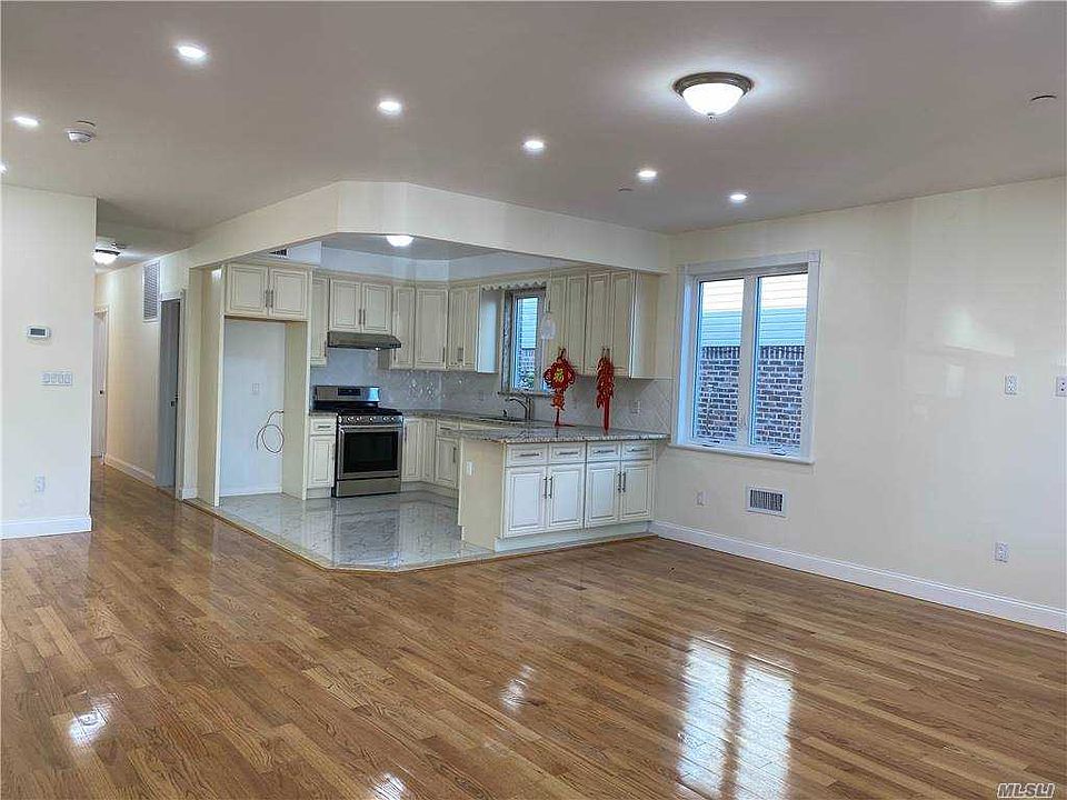 1st image of 43-40 165th St Floor 1