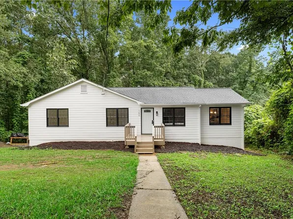 160 Pine Grove Dr, Canton, GA 30114