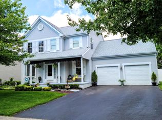 8 Brent Dr, Howell, NJ