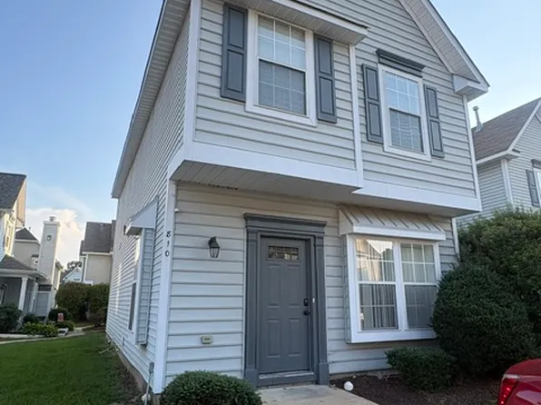 810 Snead Dr, Newport News, VA 23602