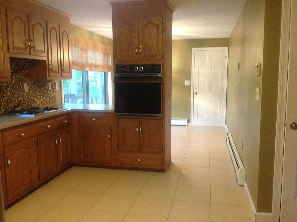 1st image of 31 Millstone Dr