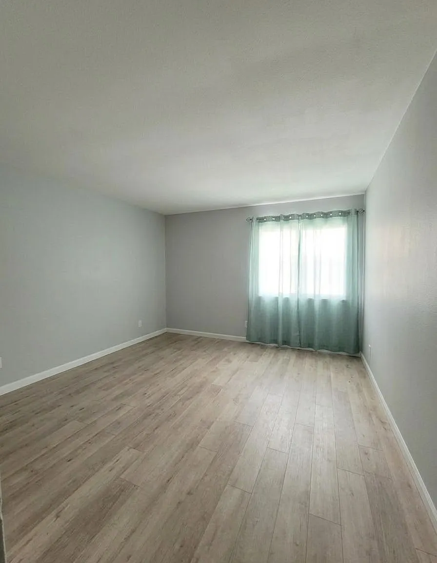 2 bed, 953 sqft, $3,000 — Photo 1