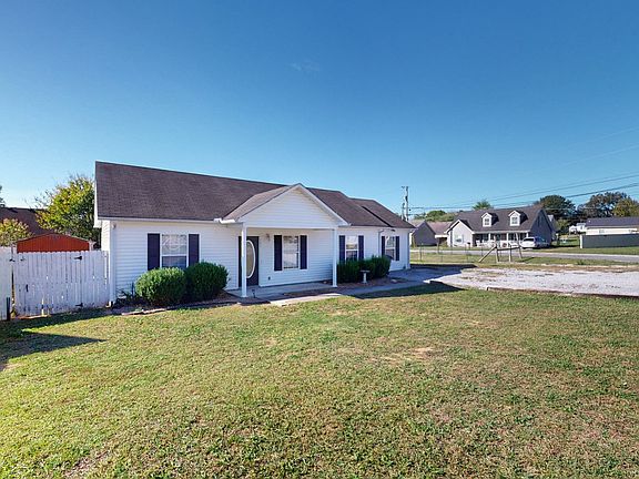 3rd image of 141 Stonefield Cir