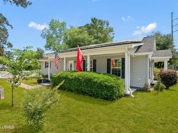 1205 Duncan Dr, Beaufort, SC 29902