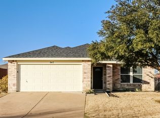 947 Medina Dr, Arlington, TX 76017