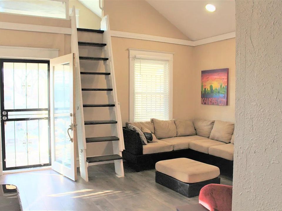 1st image of 4537 S Benton Ave