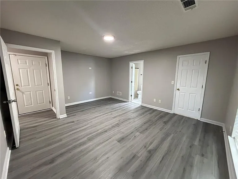 3354 Waggoner Ln — Photo 10