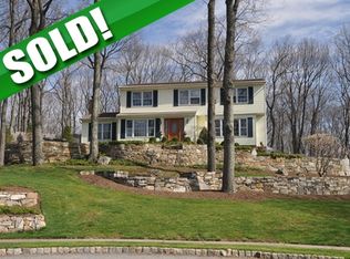 5 Lookout Pl, Long Valley, NJ 07853