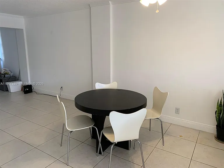 1333 E Hallandale Blvd #143 — Photo 6