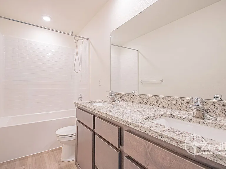 1316 W 15th Ave — Photo 22