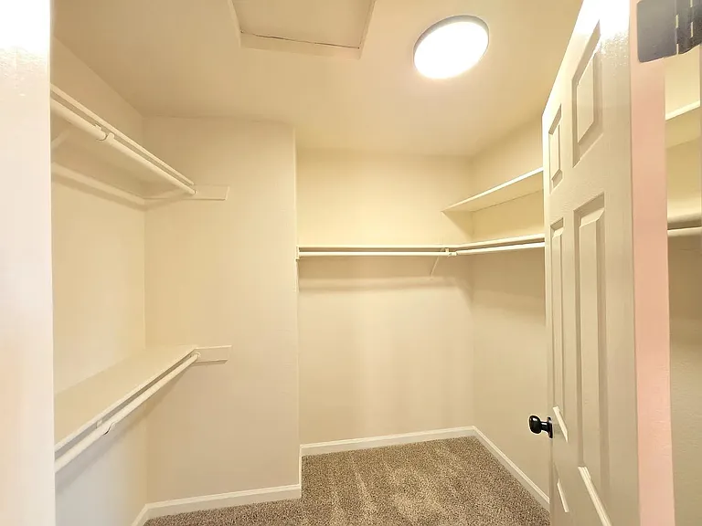 3057 Courtside Dr — Photo 10