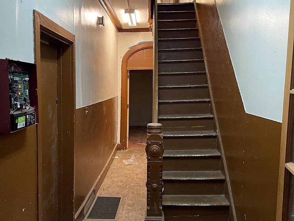 1st image of 1103 N 41st St