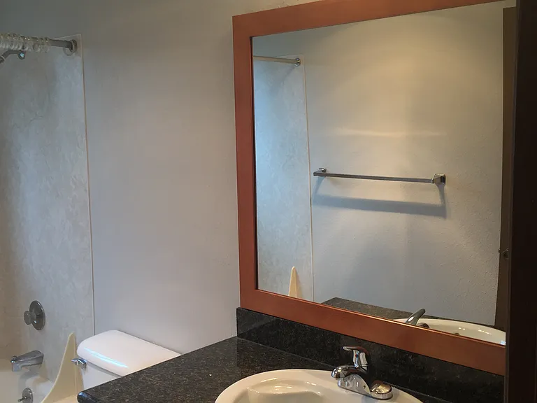 314 N 134th St #101 — Photo 14