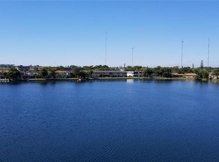 18700 NE 3rd Ct APT 602, Miami, FL 33179
