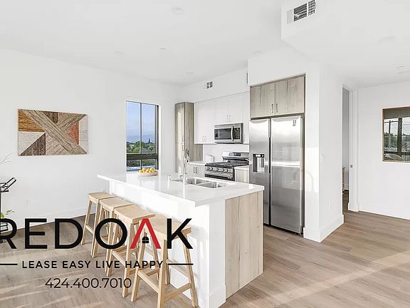 4th image of 12442 Chandler Blvd #309