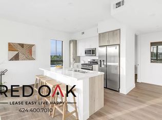 12442 1/2 Chandler Blvd #310, Valley Village, CA 91607