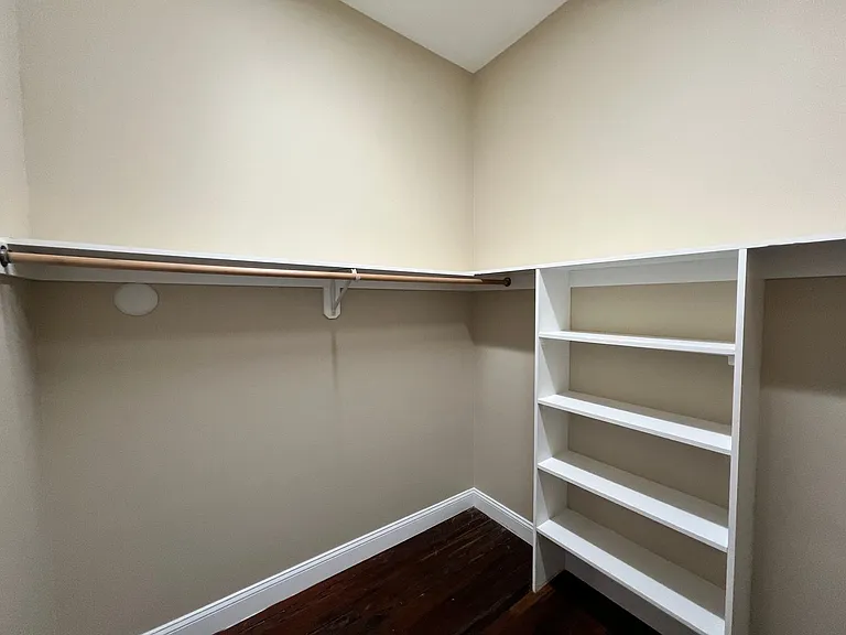 301 Market St SE — Photo 22