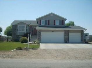 5877 S 6950 W, Hooper, UT 84315