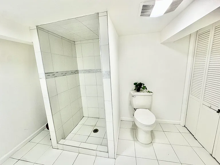 247 Clendenny Ave #1 — Photo 19