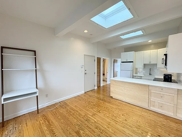 38 Williams St #38D — Photo 5