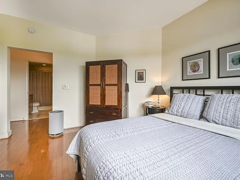 12500 Park Potomac Ave #905 — Photo 28