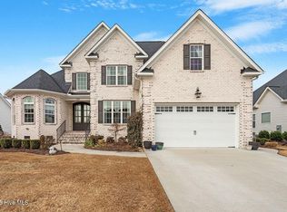 125 Blackwater Dr, Winterville, NC 28590