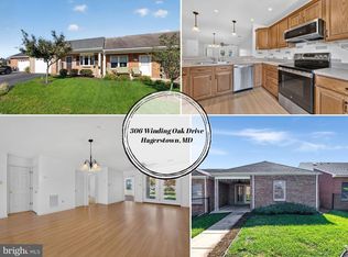 306 Winding Oak Dr, Hagerstown, MD 21740
