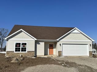 6327 Hunter Wood Dr, Fort Wayne, IN 46835