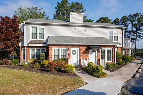 1228 Woodland Dr Photo 1