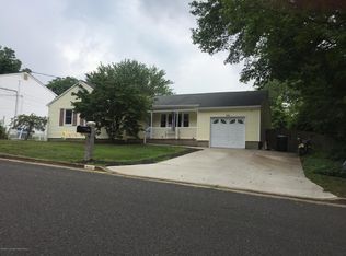 118 11th St, Belford, NJ 07718