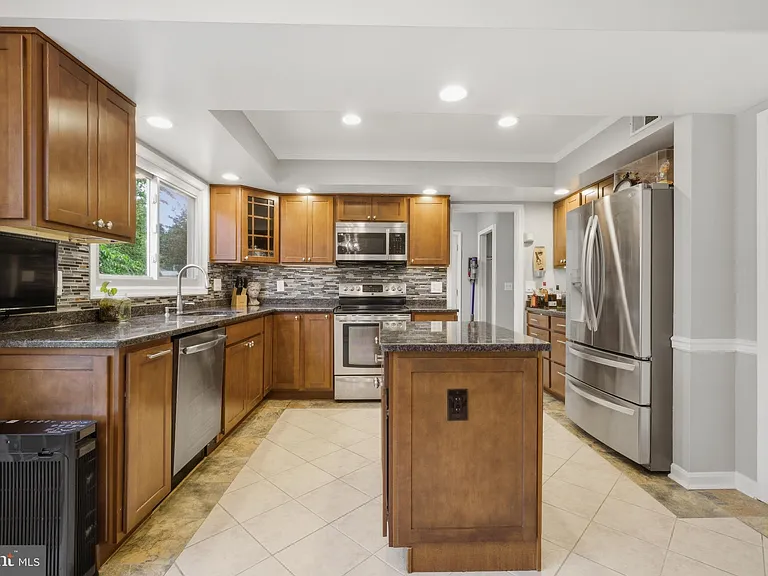 10734 Willow Oaks Dr — Photo 15
