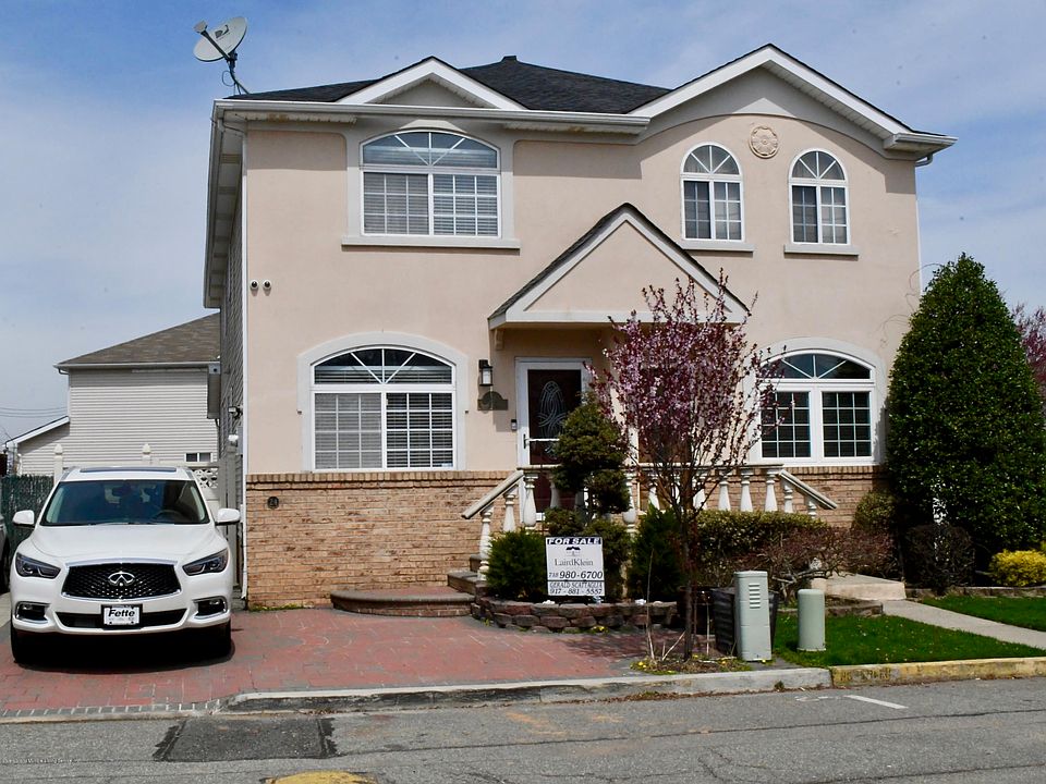 1st image of 24 Salamander Ct