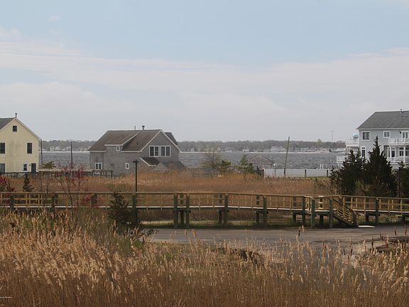3rd image of 618 McKinley Ave