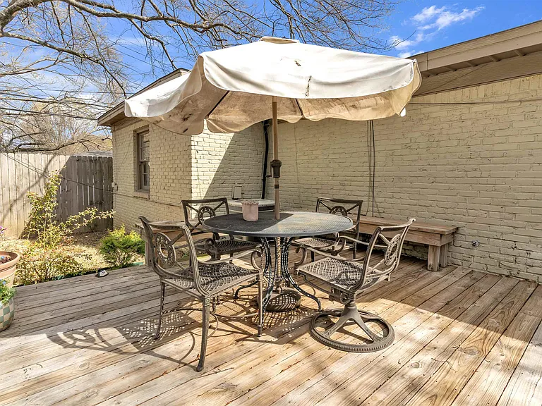 1383 S White Station Rd — Photo 28