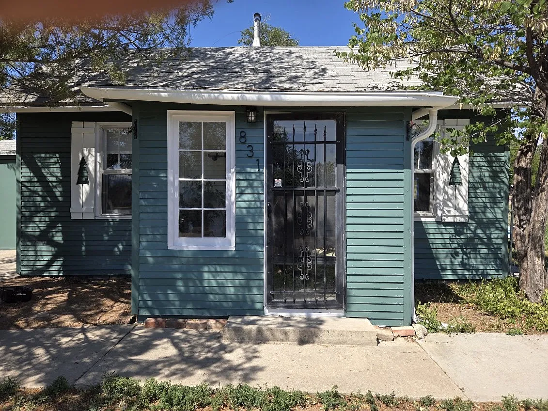 Building Photo - Oak Ave