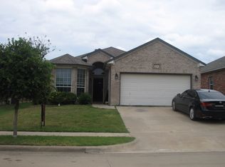3841 Brandywine Ln, Fort Worth, TX 76244