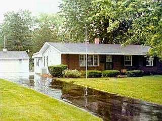 2nd image of 1118 Park Ln