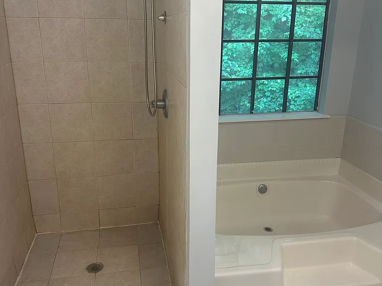 8406 Red Cedar Way — Photo 13