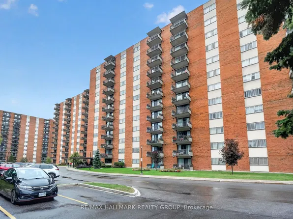 1485 Baseline Rd #710, Ottawa, ON K2C 3L8