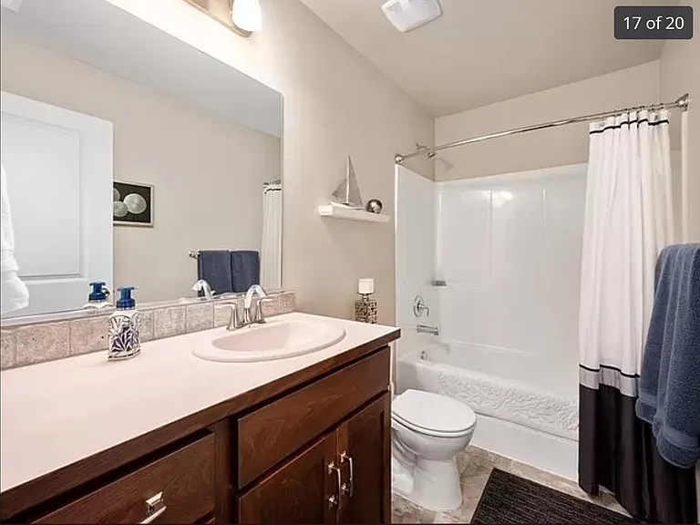 8903 N Cheltenham Ct — Photo 16