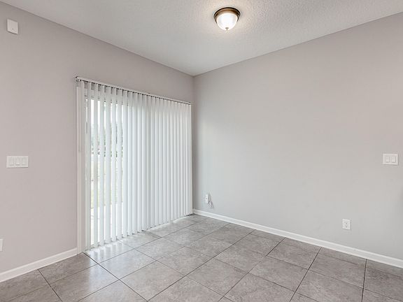 5th image of 1539 Acken Dr