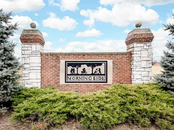 903 N Breezewood Dr #1, Lakeville, IN 46536