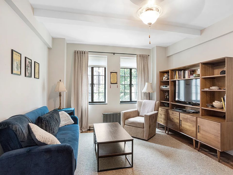 1st image of 5 Tudor City Pl APT 512