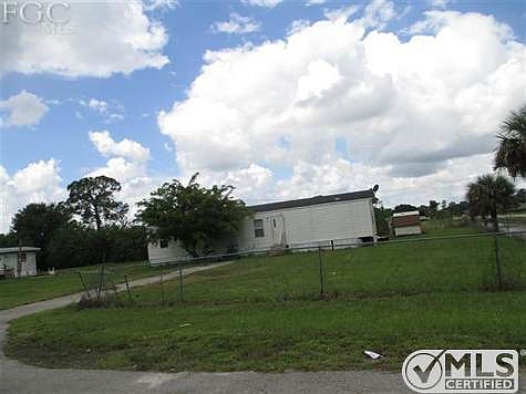 2nd image of 3265 Carson Rd