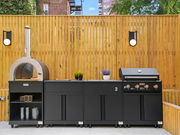 19 North Henry Street image 4 of 37