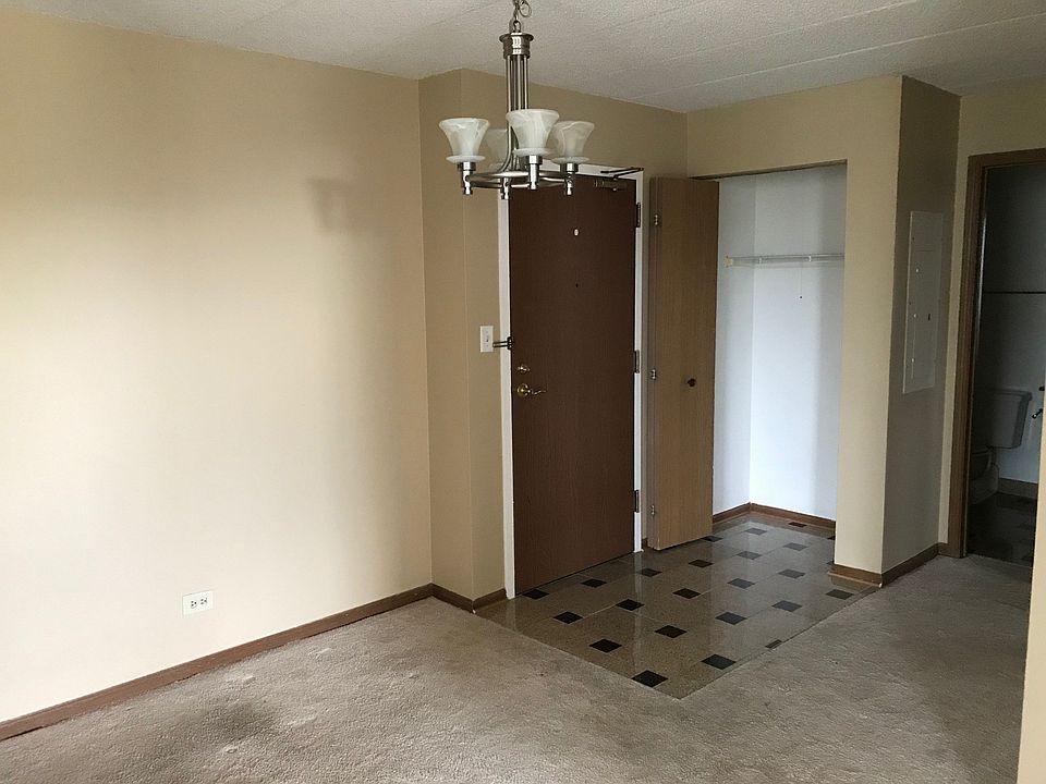 1st image of 75 Kristin Cir Unit 225