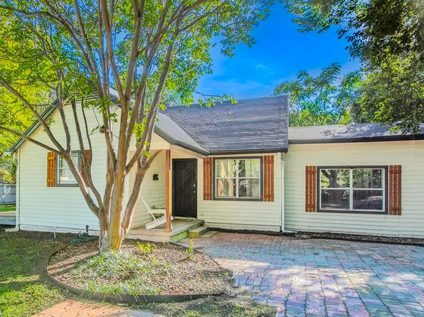 212 Penn St, Waxahachie, TX 75165