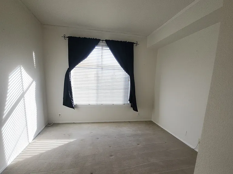 5420 Sylmar Ave #311 — Photo 9